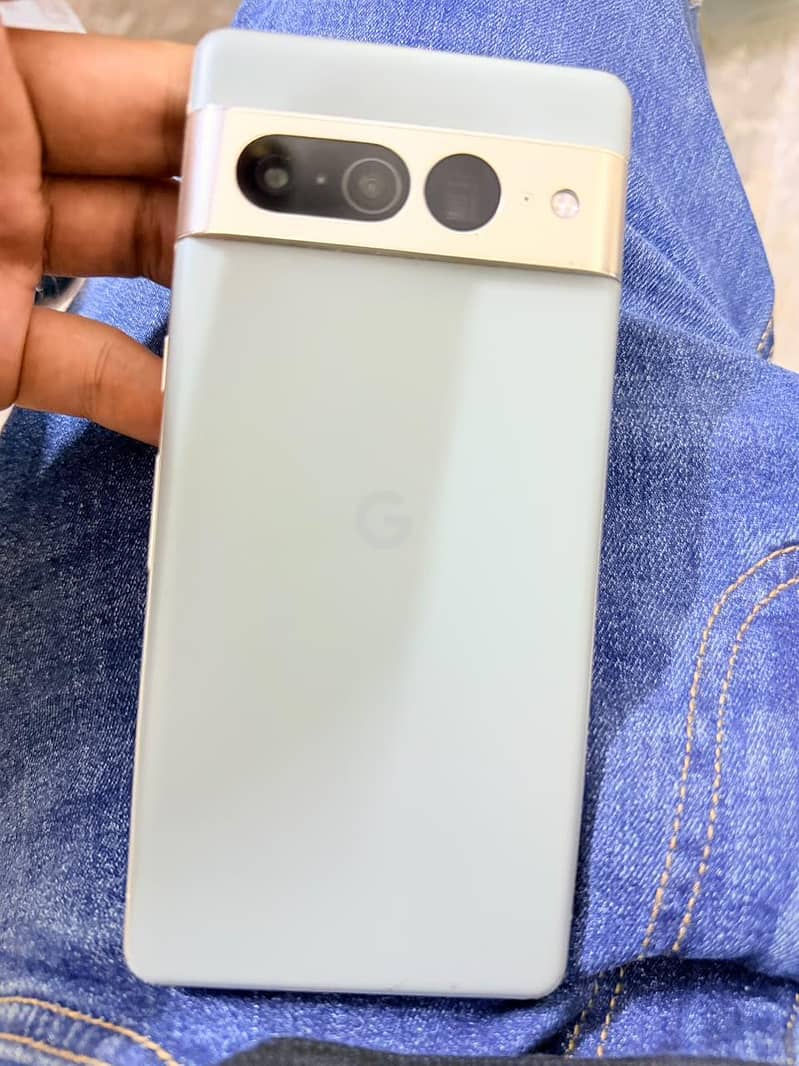 Google Pixel 7 Pro 0