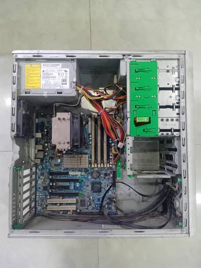 HP Z400 Workstation