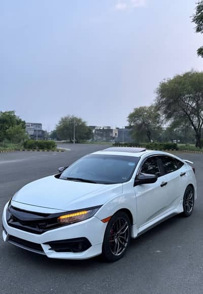 Honda Civic 1.5 Turbo 2016 Model