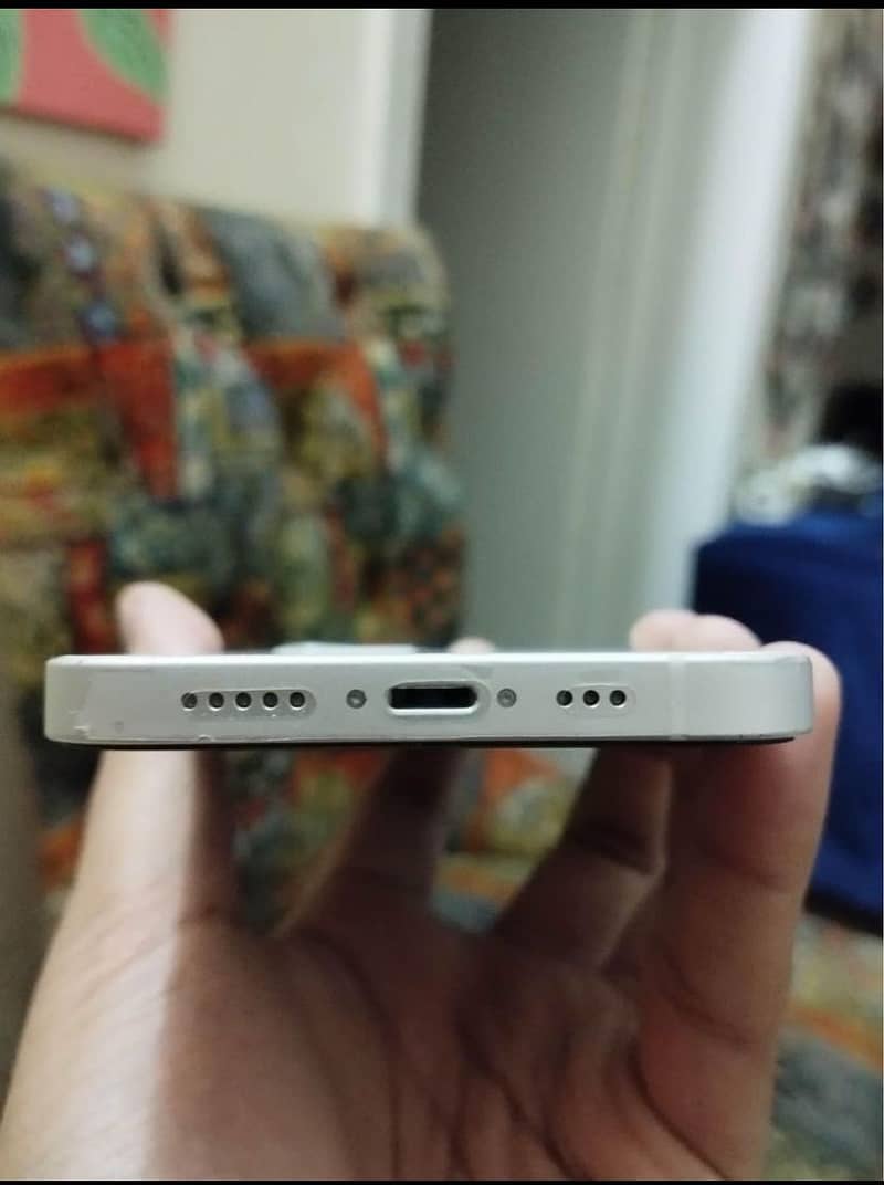Apple iPhone 12 1