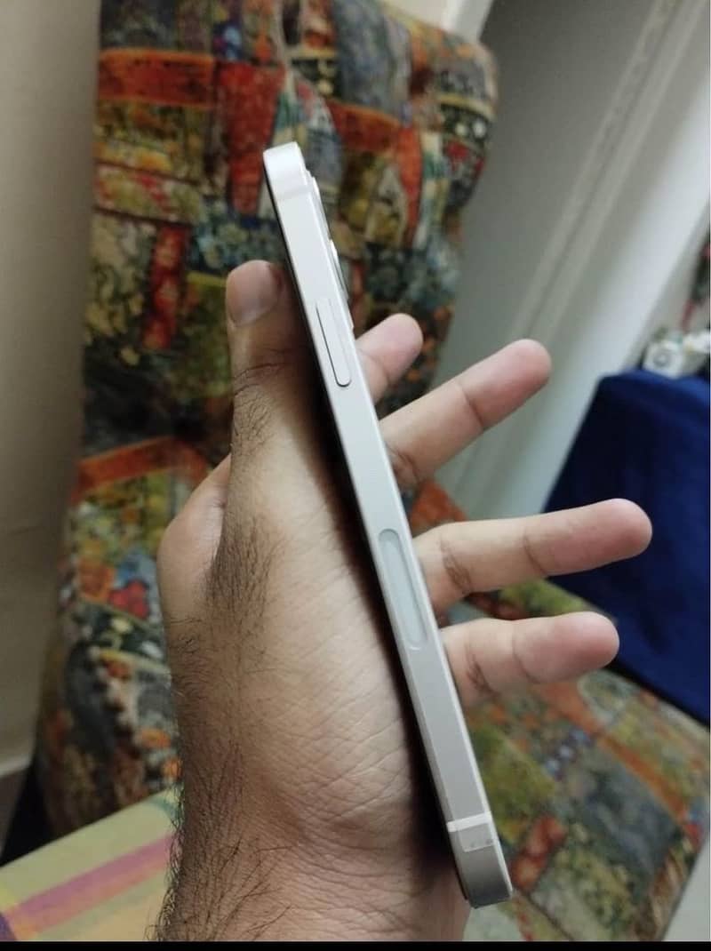 Apple iPhone 12 2