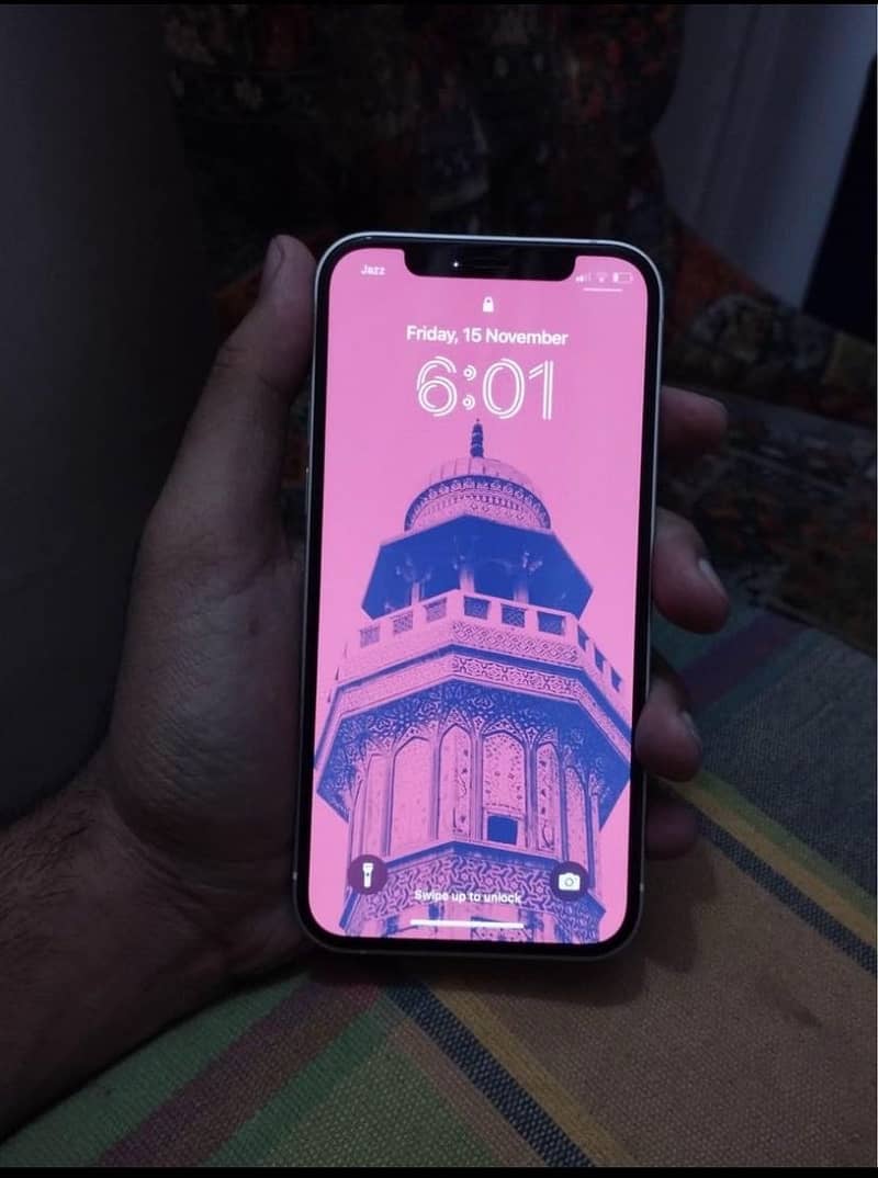 Apple iPhone 12 3