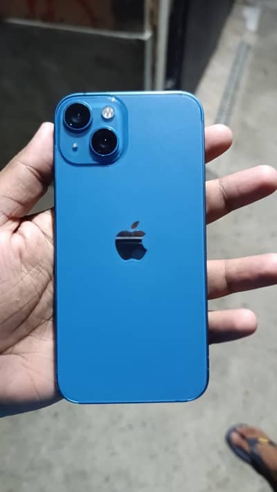 Apple iPhone 13
