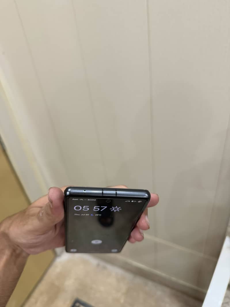 Google Pixel 7a 2