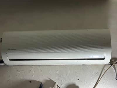Dawlance 1.5 DC invertor Ac