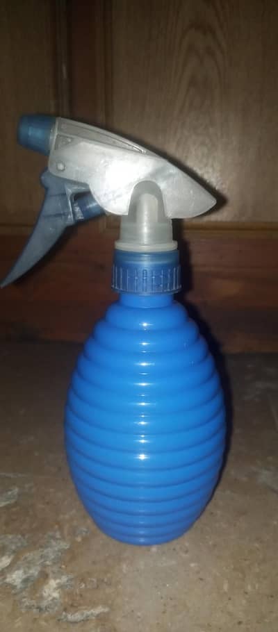 spray bottle