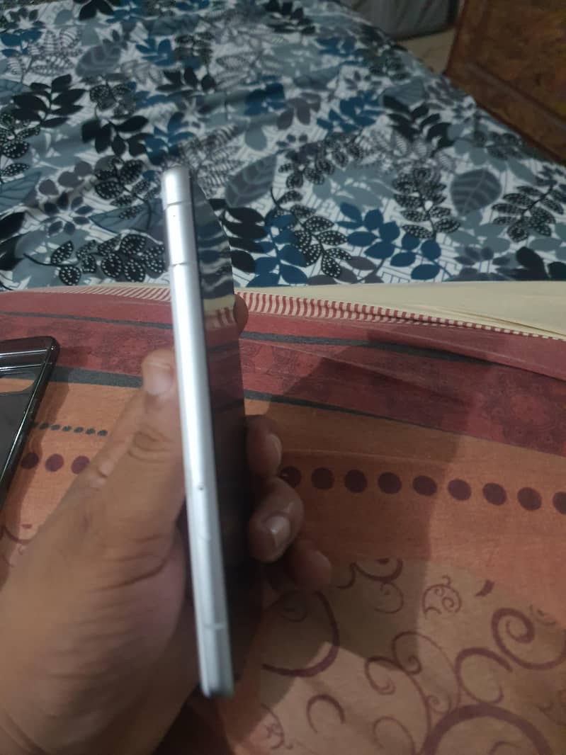 Google pixel 7A handy 3