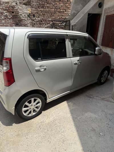 Suzuki Wagon R 2013