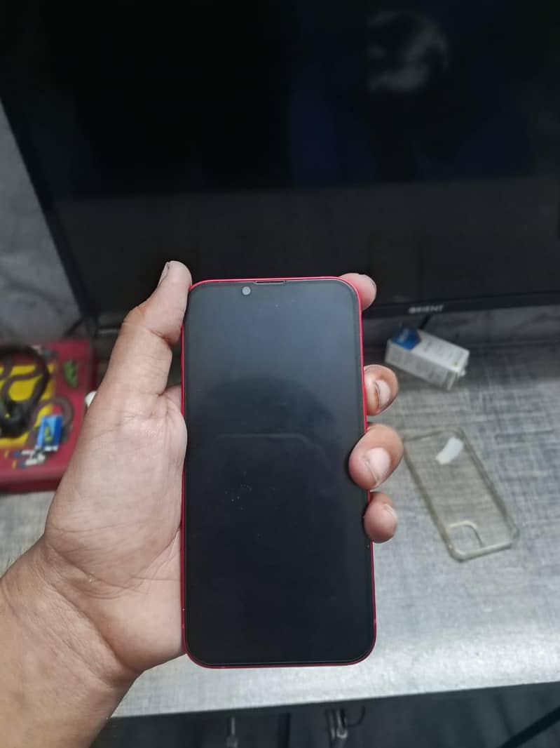 Apple iPhone 13 2