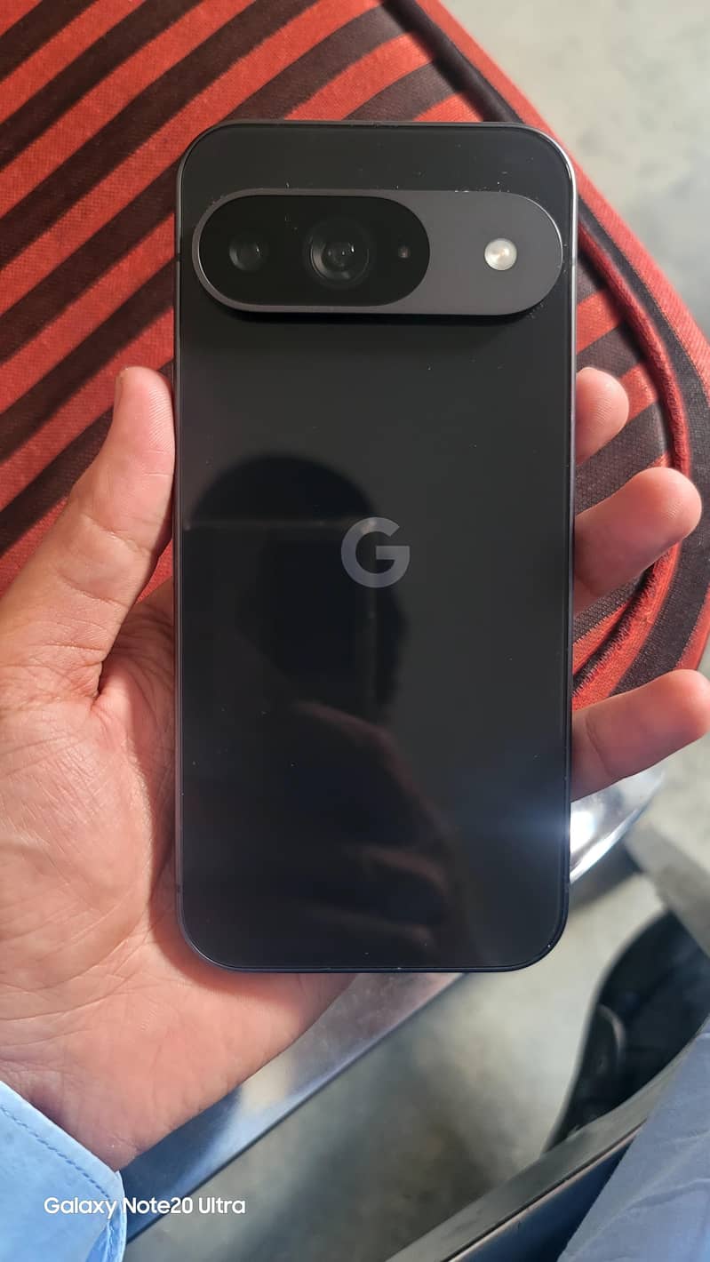 Google Pixel 9 5