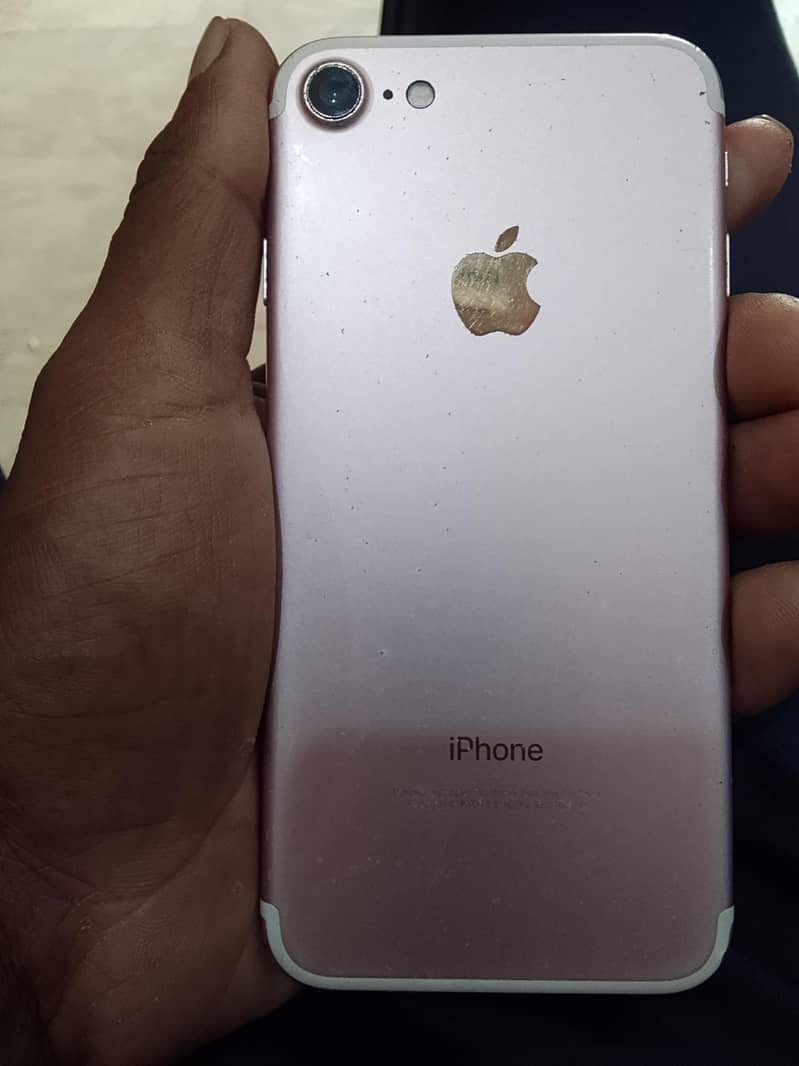 Apple iPhone 7 0