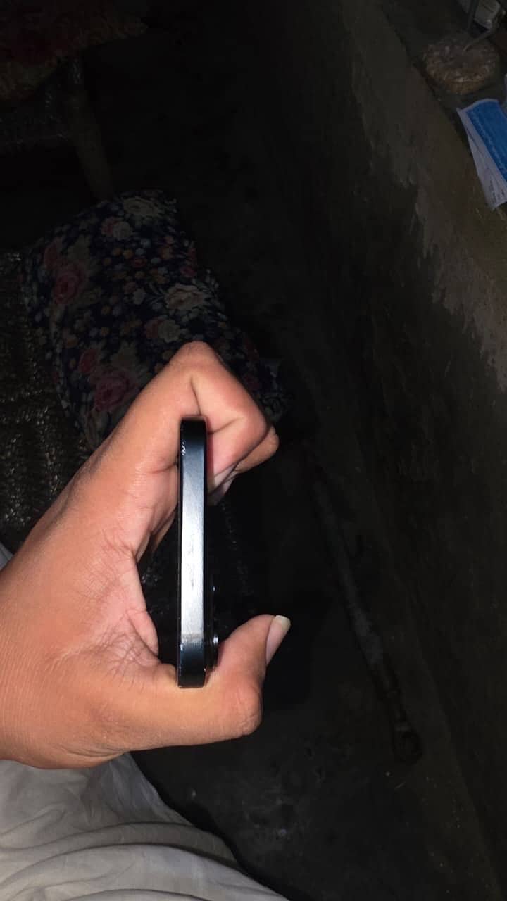 Apple iPhone 15 plus 6