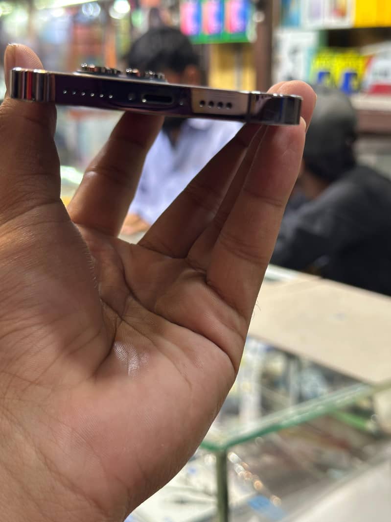 Apple iPhone 14 Pro Max 2