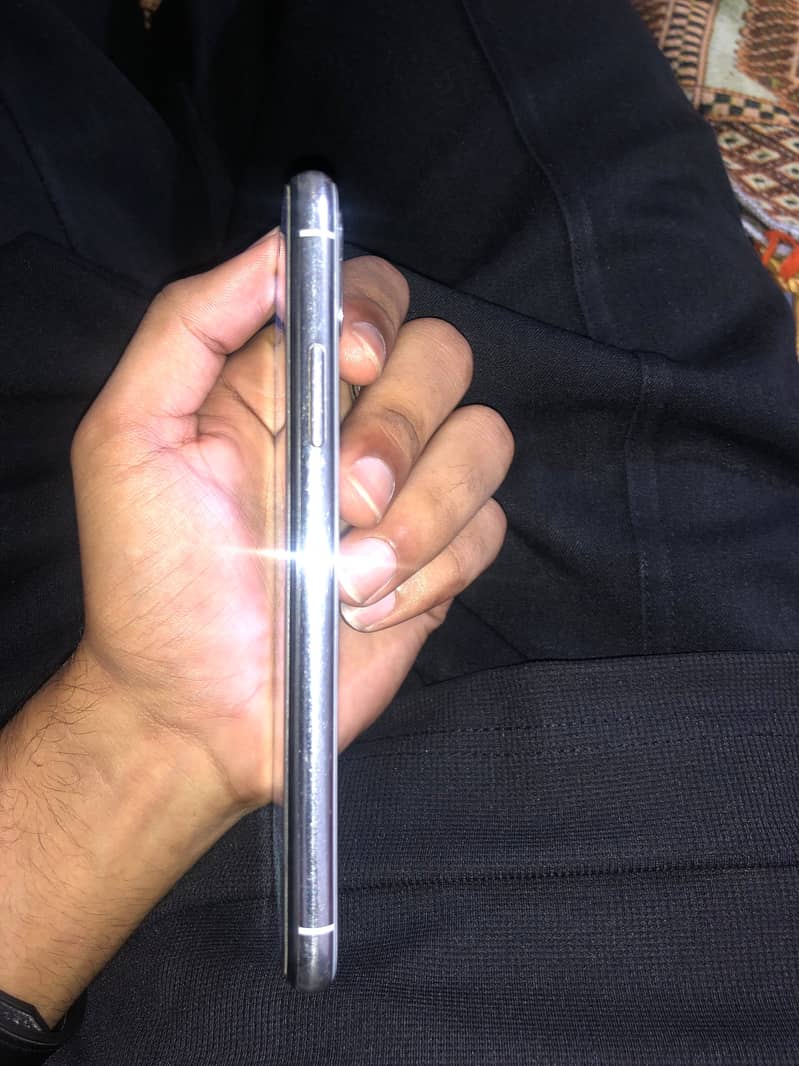 Apple iPhone X 1
