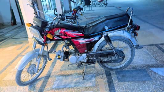 city super motarcycle for sale and exchange possible with honda 125