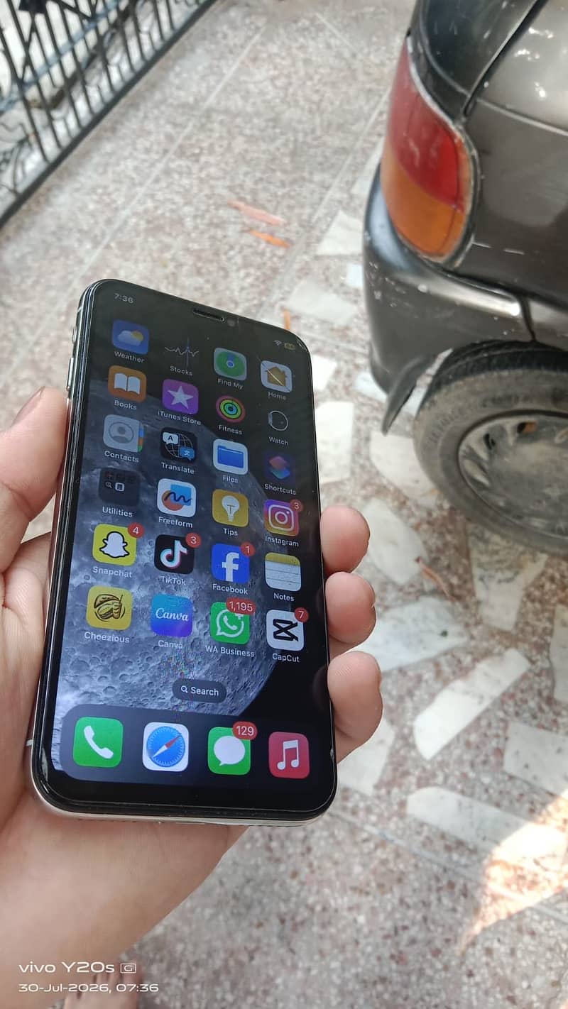 Apple iPhone X 7