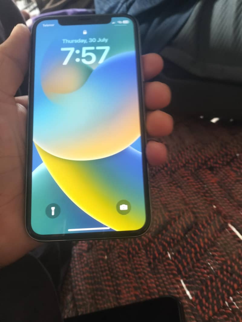Apple iPhone X 2