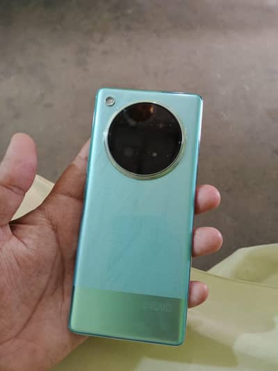 Infinix Zero 40 8+8/256 full box charger