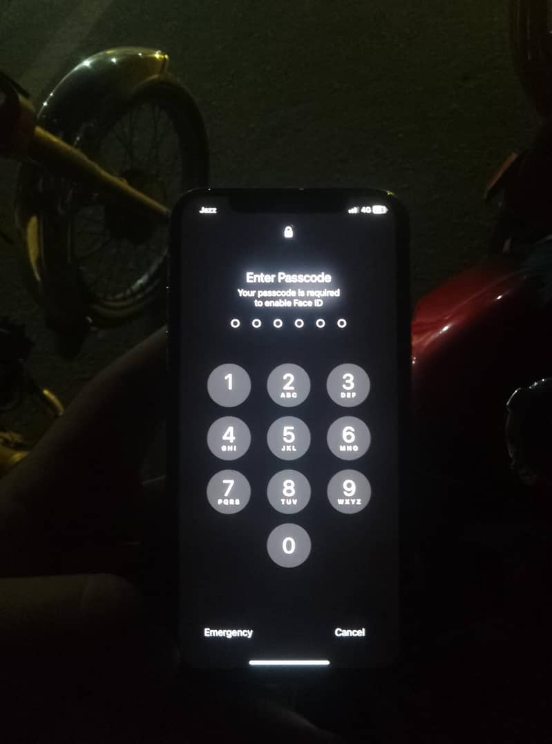 Apple iPhone X 2