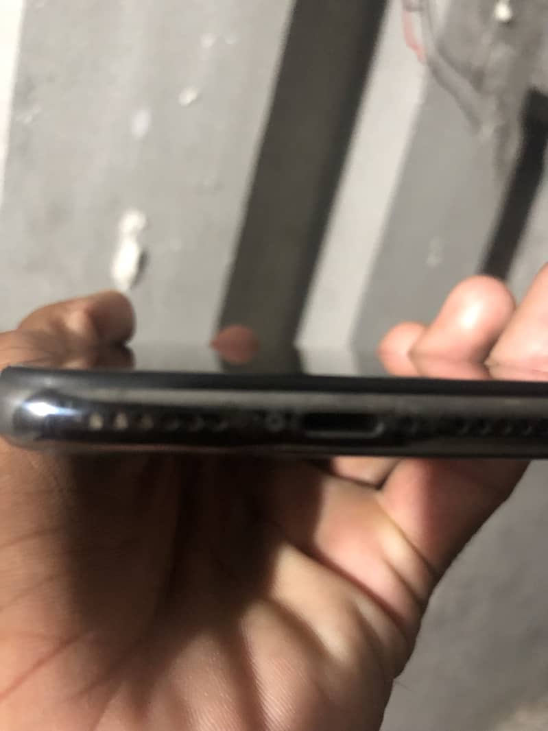 iPhone X 0