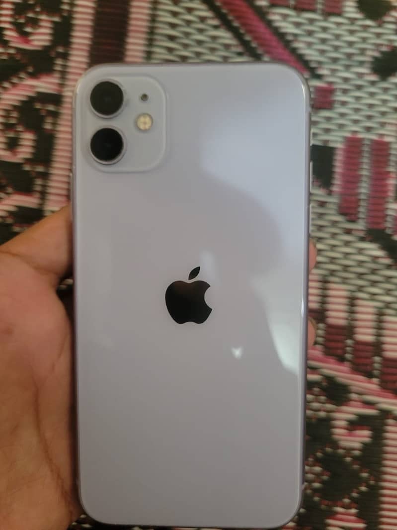 Apple iPhone 11 4