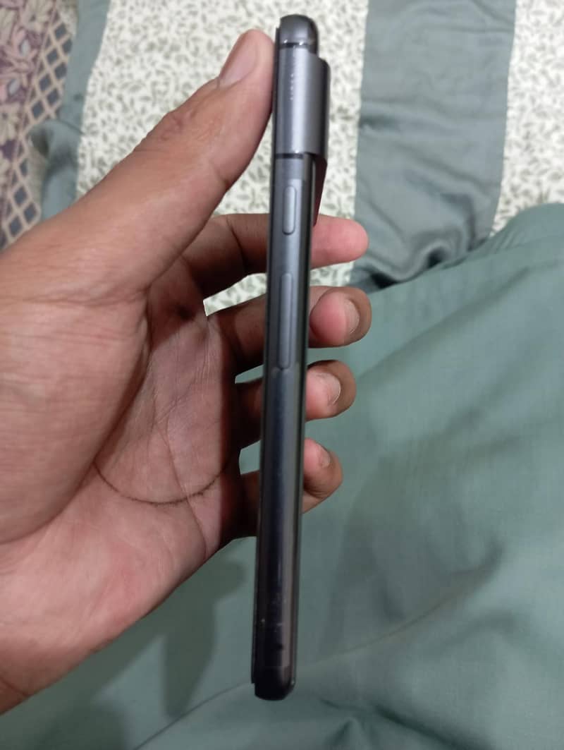Google Pixel 8 2