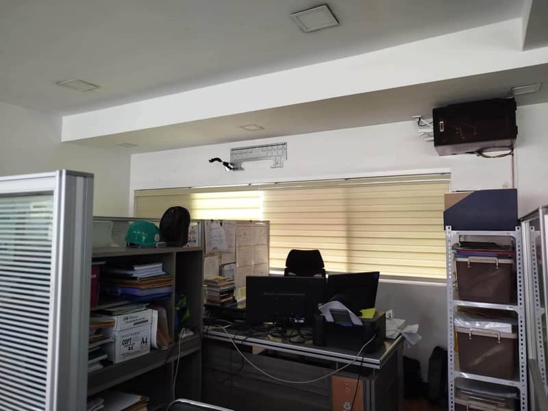 blinds available 11