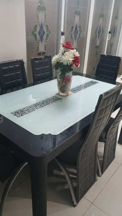 Dinning table  with 6 chairs
