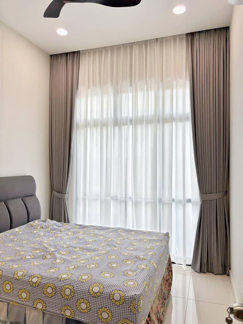 Stylish curtain / Luxury curtain /Modern curtain /Customised curtain 5