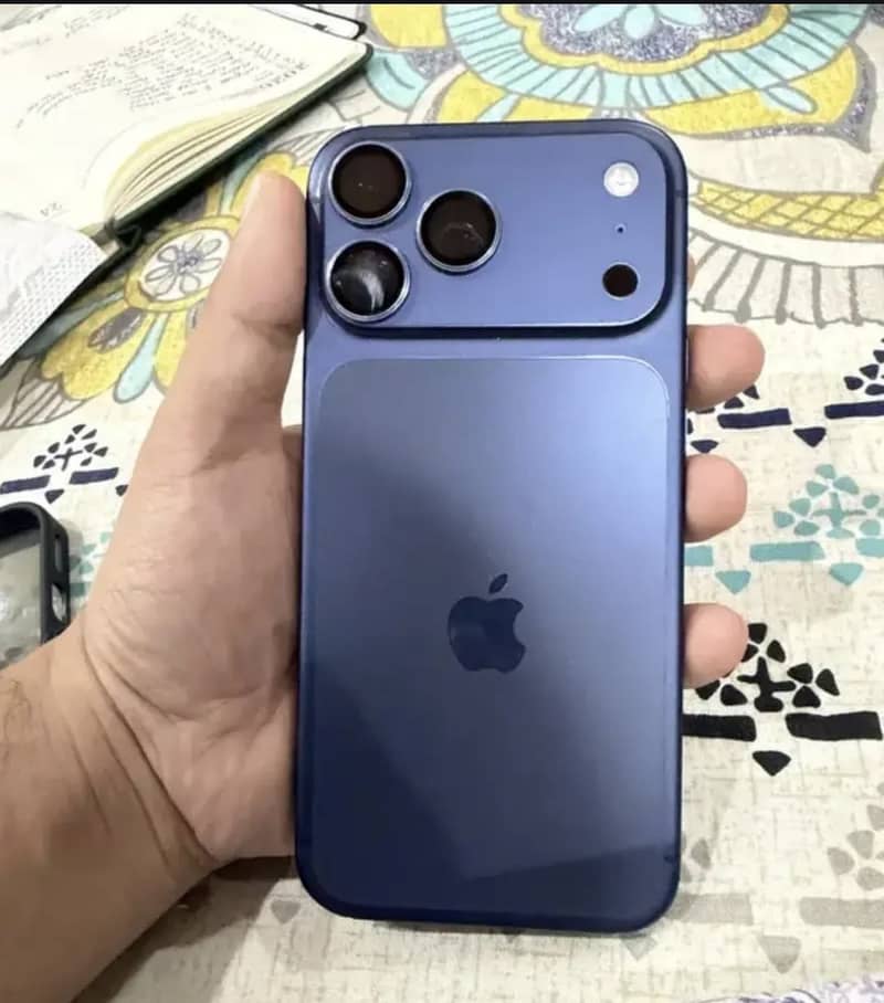 Iphone 17 pro max 3