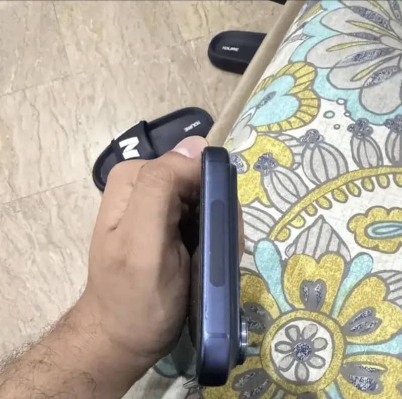 Iphone 17 pro max 4