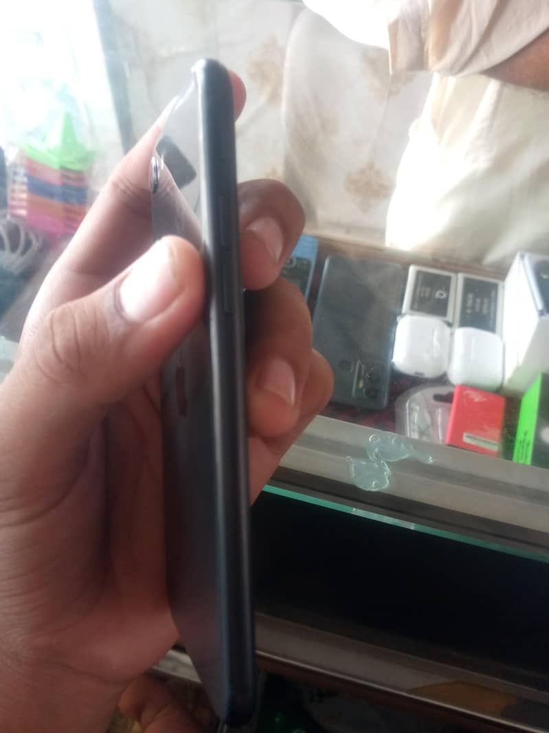 Apple iPhone SE 3