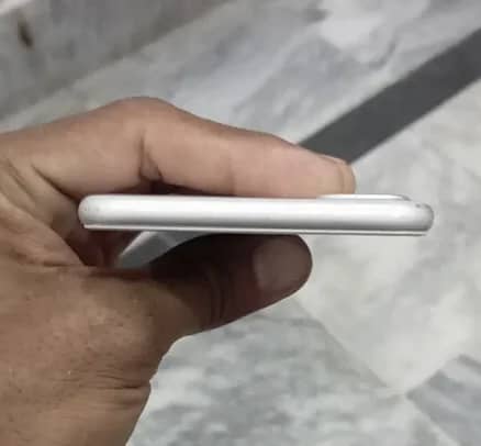 Apple iPhone 7 Plus 2