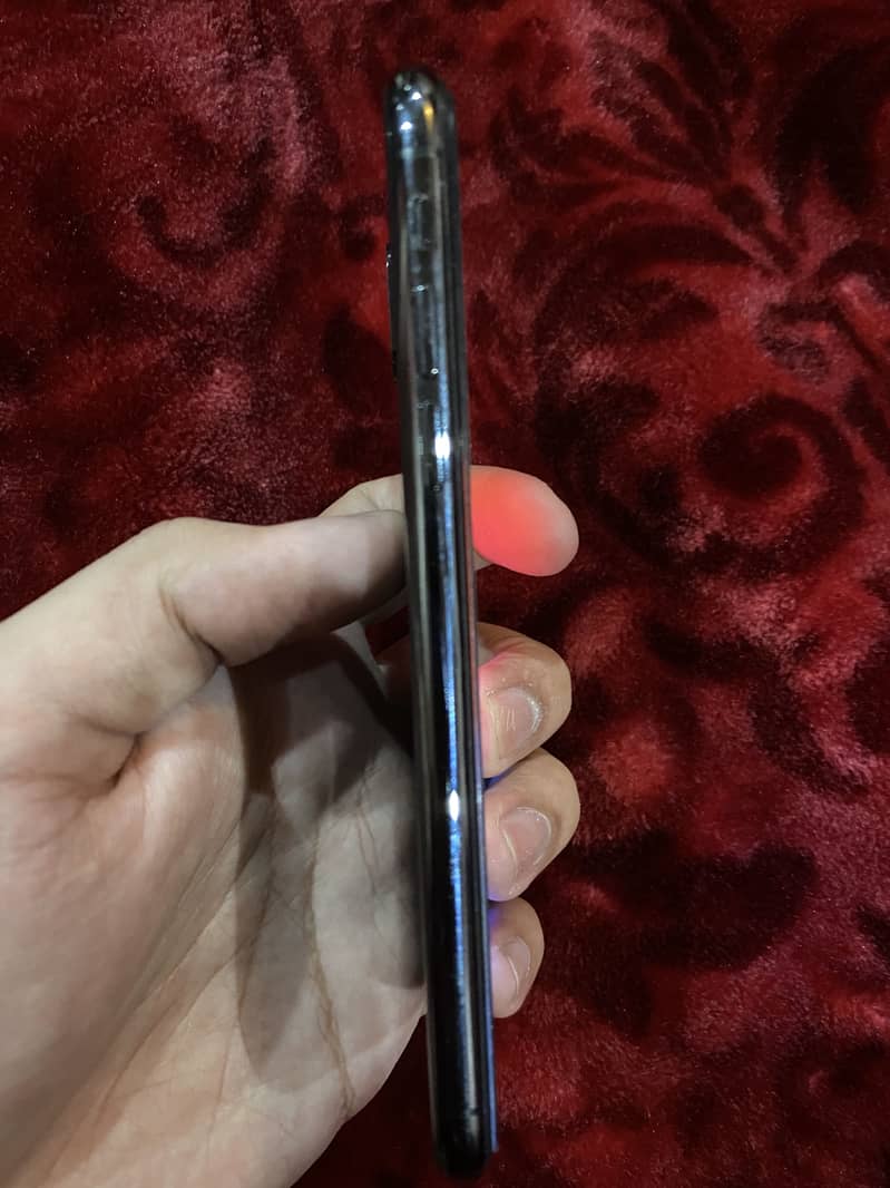 Apple iPhone X 2