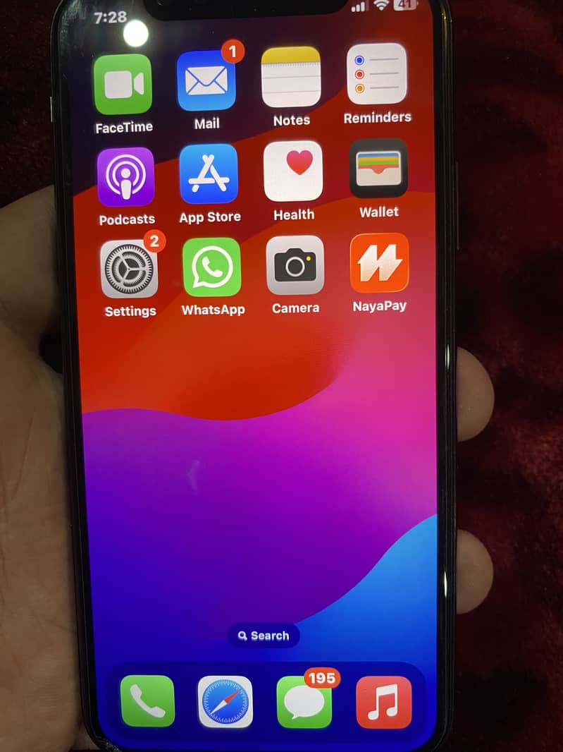 Apple iPhone X 4