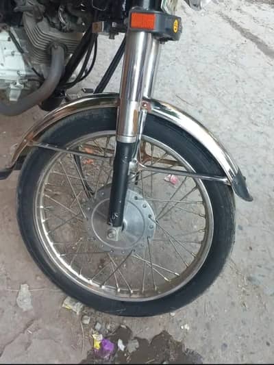 Honda 125 17 model for sale  location manga Mandi Lahore