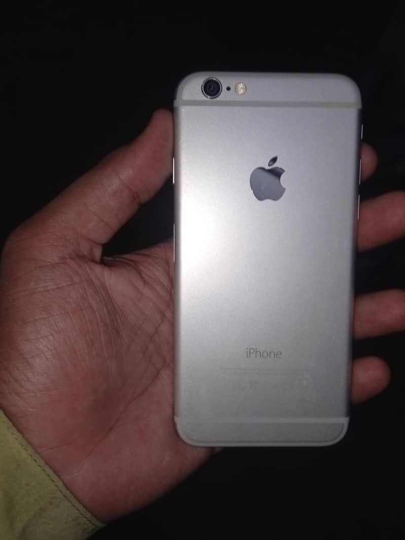 Apple iPhone 6 6