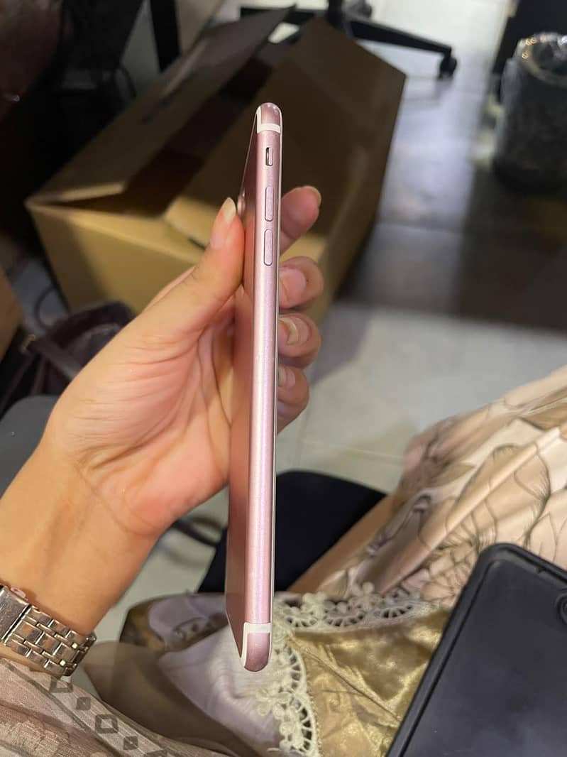 Apple iPhone 7 Plus 4