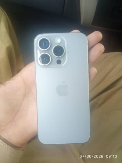 Apple iPhone 15 Pro factory unlocked