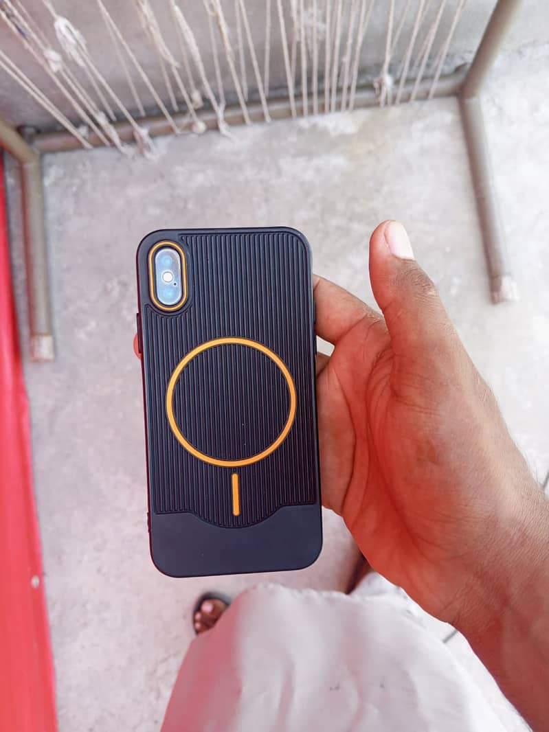 Apple iPhone X 5