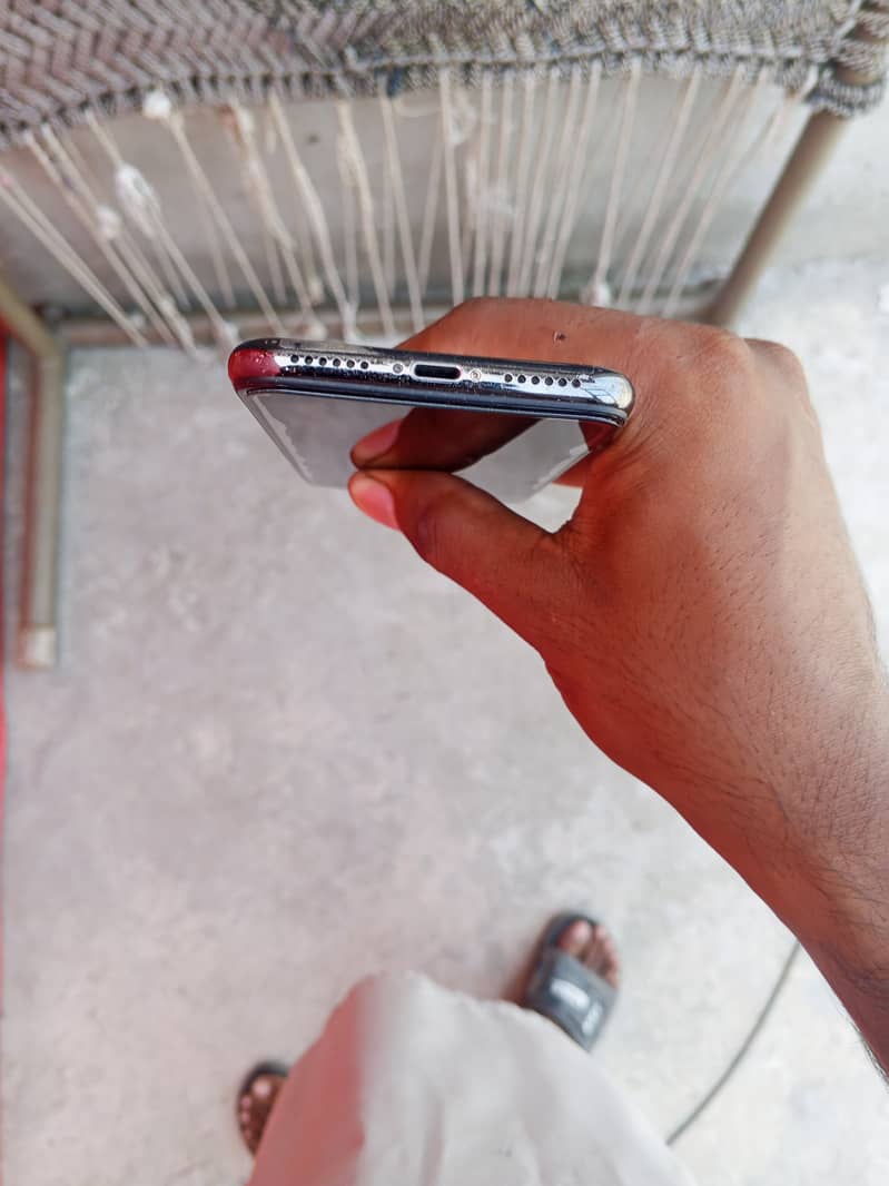 Apple iPhone X 9