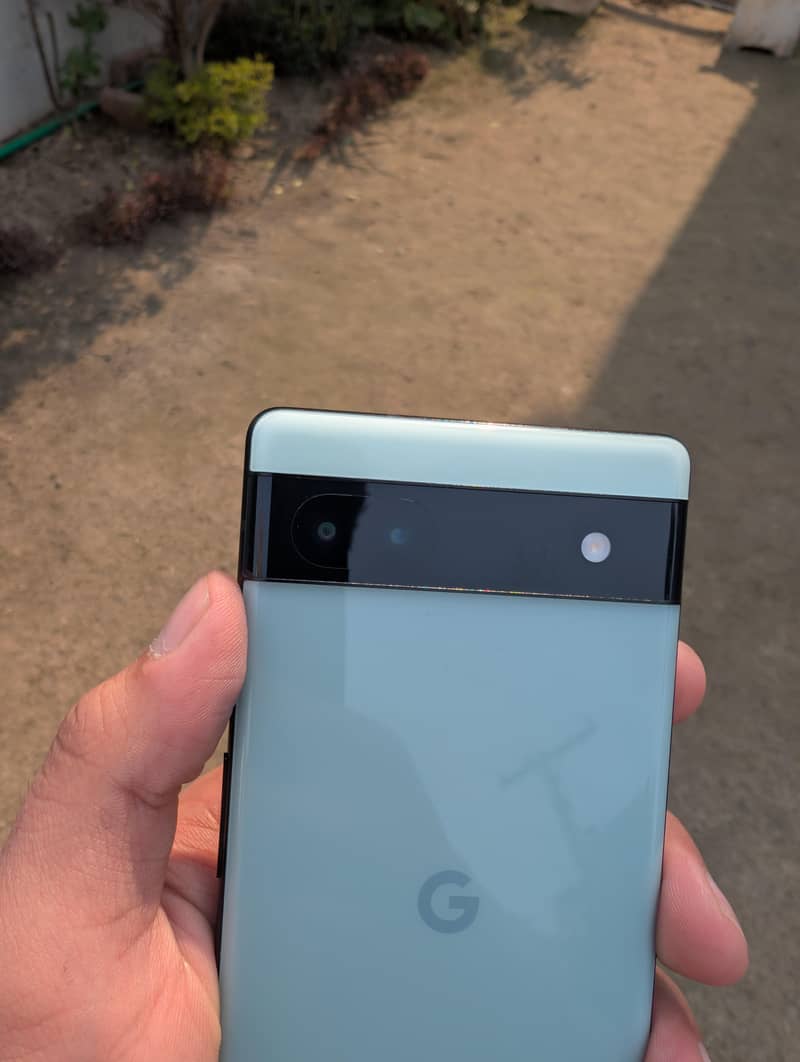 Google Pixel 6a 5