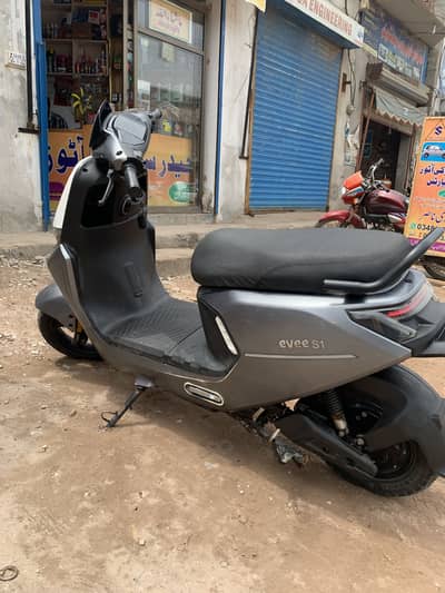 Evee s1 all ok koi kam nii hony wala