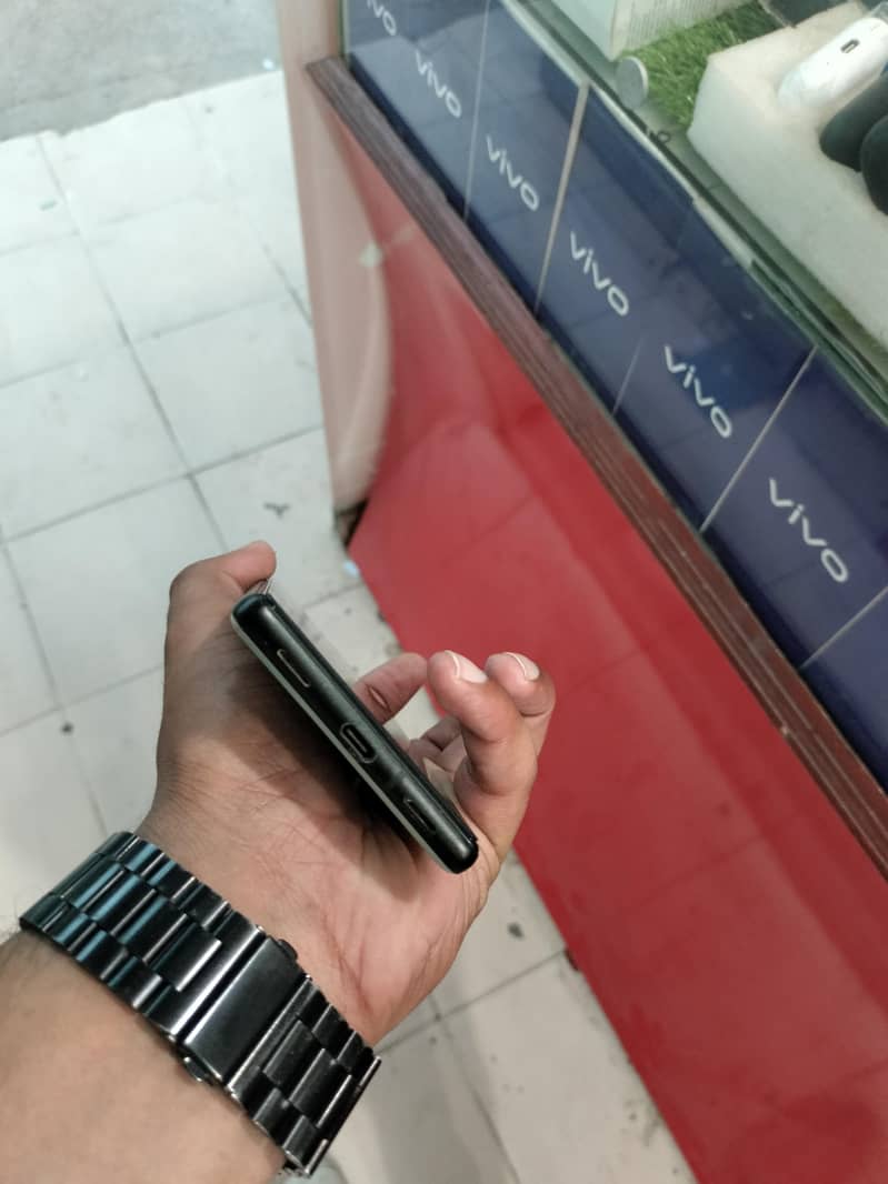 Google Pixel 6a 4