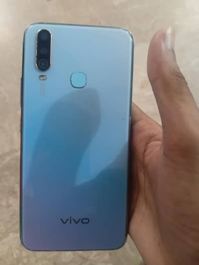 Vivo Y17