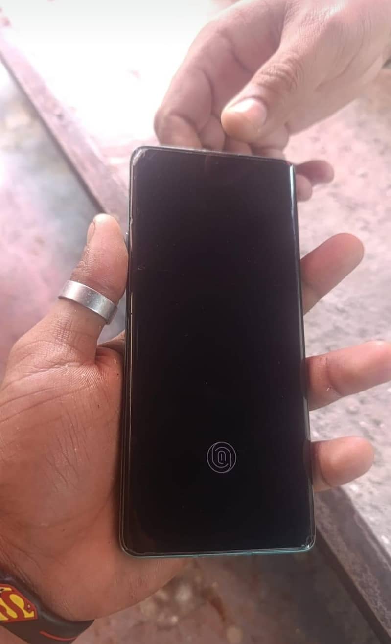 One Plus 8 Pro 6