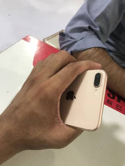 iPhone 8plus 64gb health 100