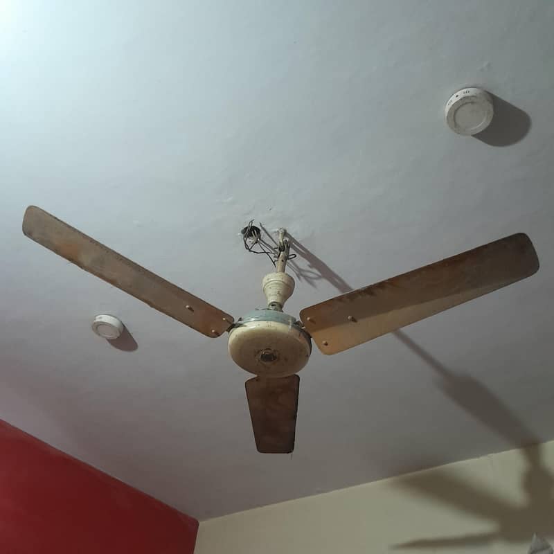 Old Ceiling fan 1