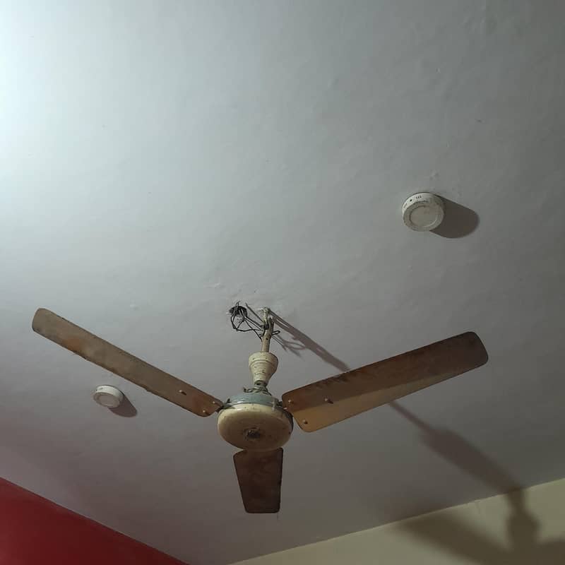 Old Ceiling fan 2