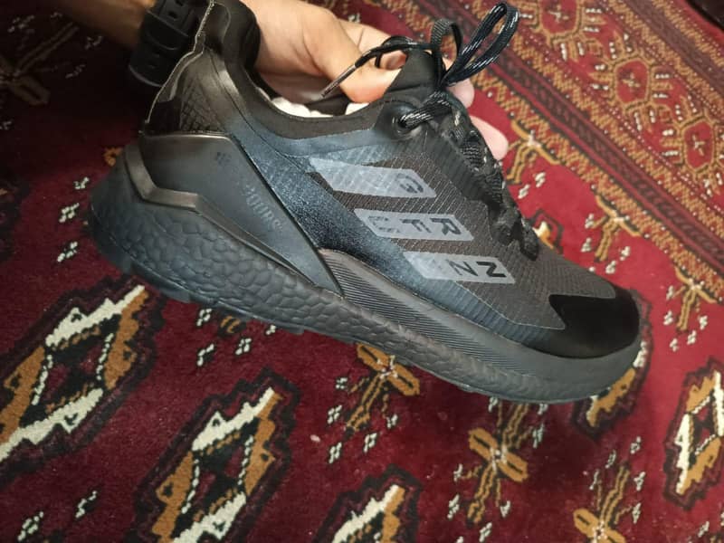 10/10 condition 18